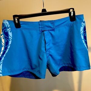 Crazy shirts/authentic Hawaiian swimming trunks for women